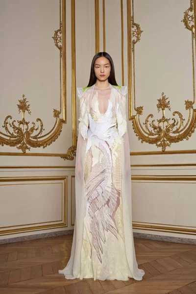 Look 9